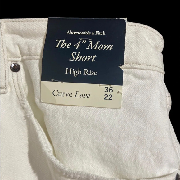 NWT Abercrombie & Fitch White The 4” Mom Short High Rise Size 36 / 22 - Picture 4 of 7